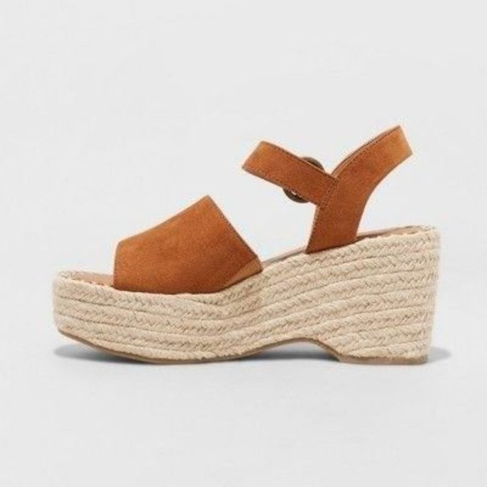 Universal Thread Morgan Wedges Cognac - Picture 4 of 6